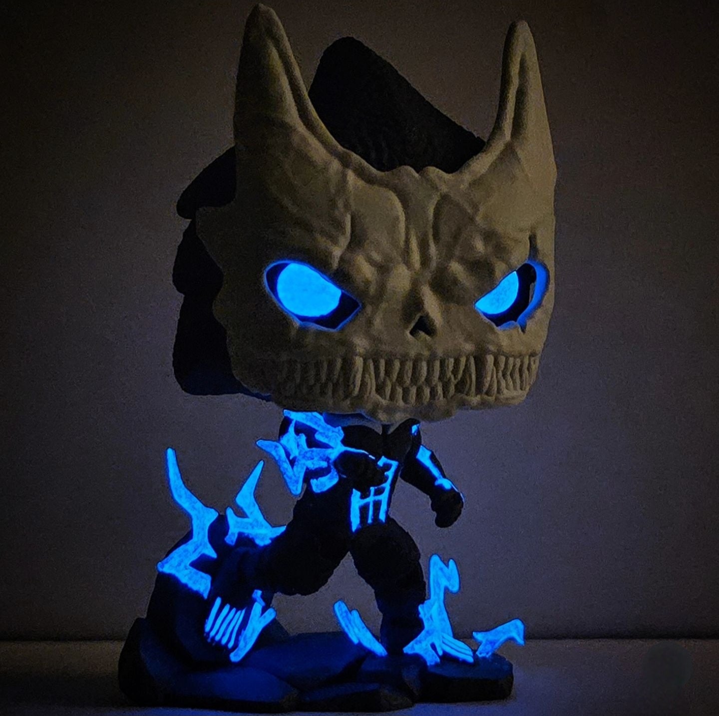 Custom Pop! Kaiju No. 8 - Kaiju No. 8 ( Glow in the dark )